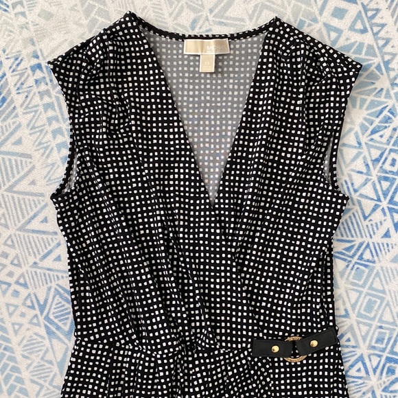 Michael Kors Faux Wrap Dress - Picture 4 of 8